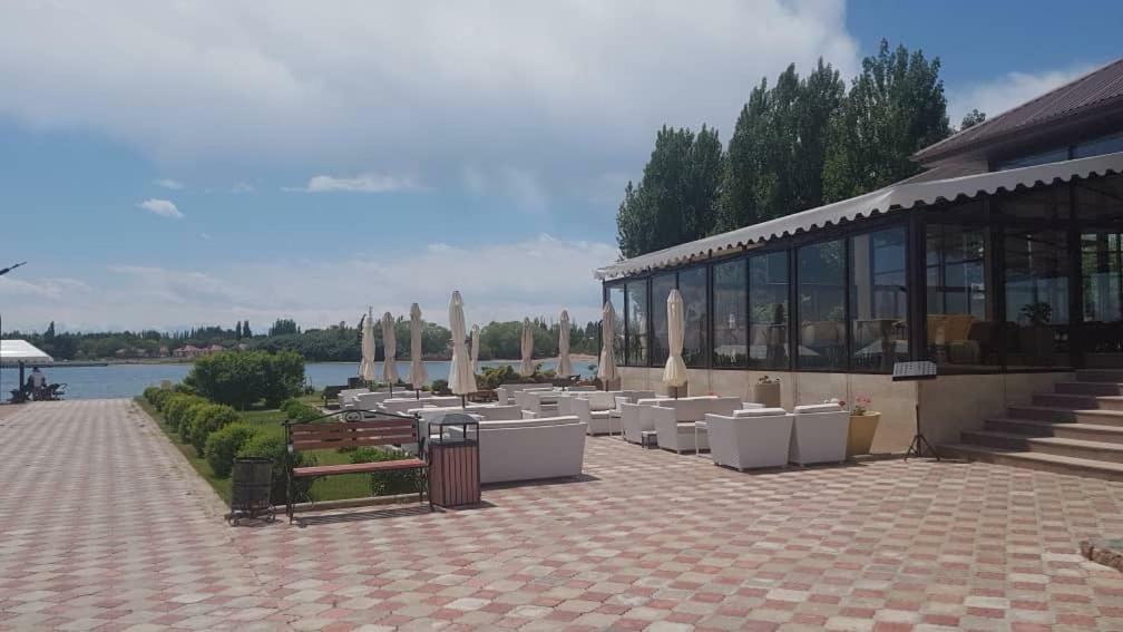 Deluxe Royal Beach Chok-Tal Exteriör bild